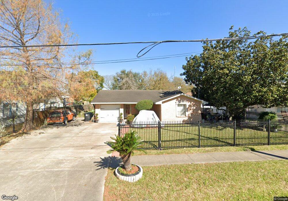 8205 Brockton St, Houston, TX 77017 - photo 1