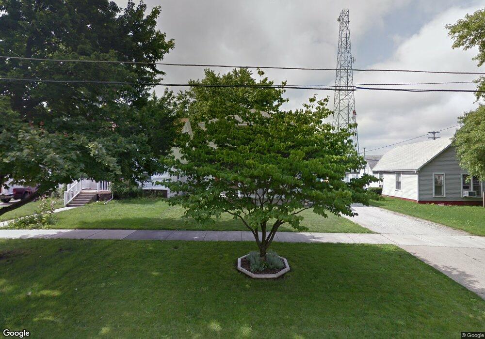 1109 Marshall Ave, Mattoon, IL 61938 - photo 1