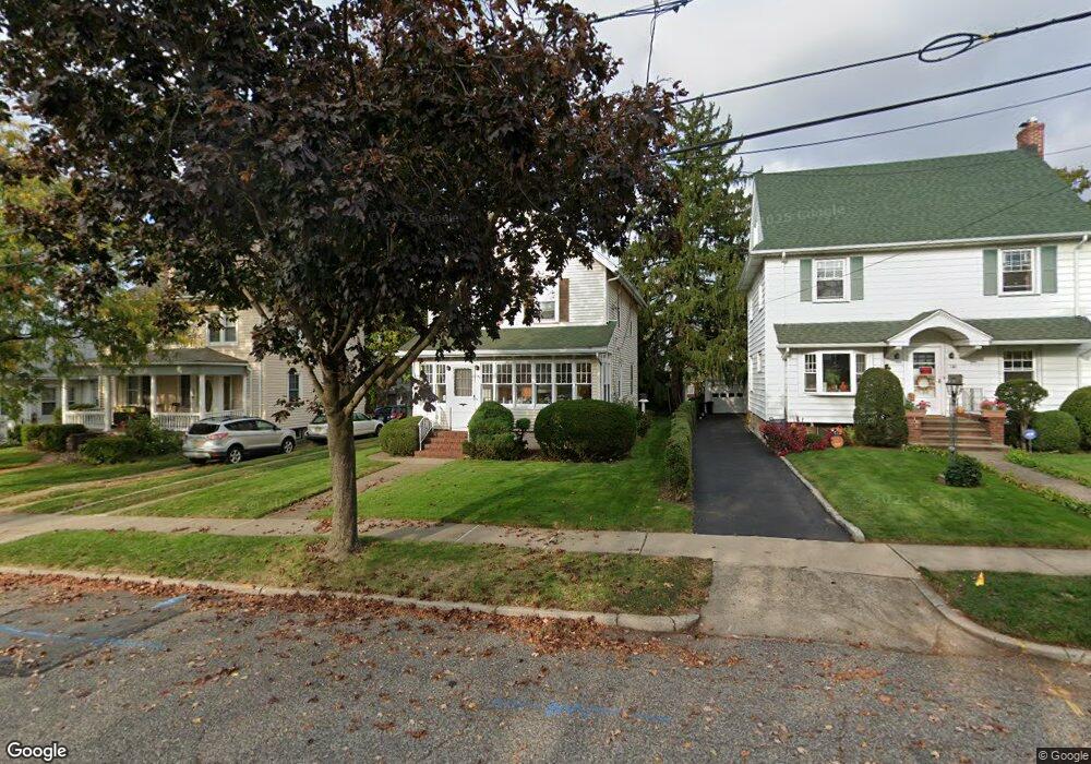 135 Lawrence Ave, Hasbrouck Heights, NJ 07604 - photo 1