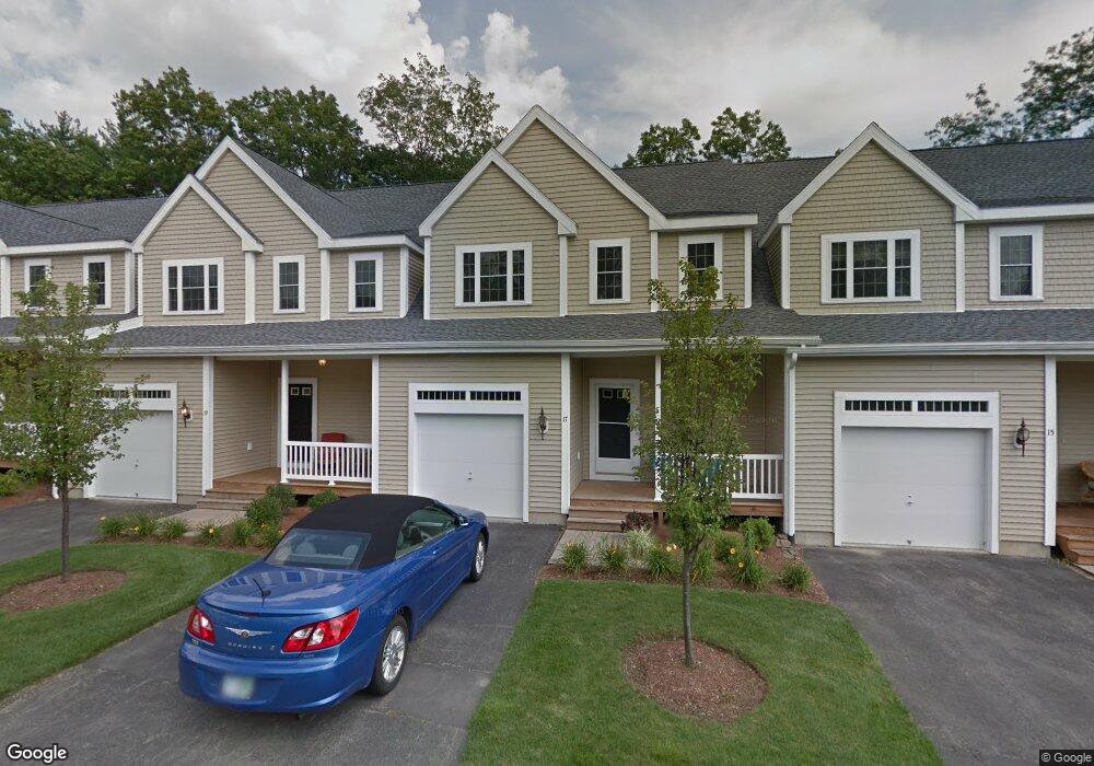 17 Hanna Cir, MerriMacK, NH 03054 - photo 1