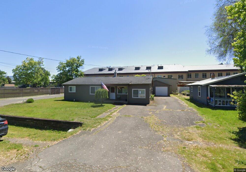 770 Lawnsdale Rd, Medford, OR 97504 - photo 1