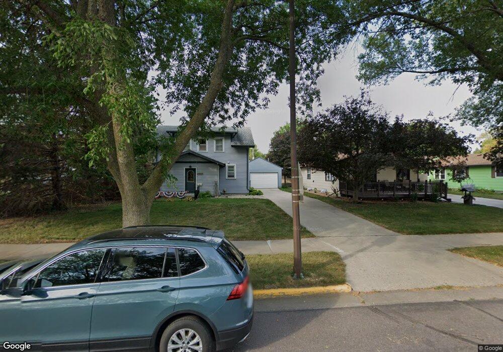 1423 N Jefferson St, New Ulm, MN 56073 - photo 1