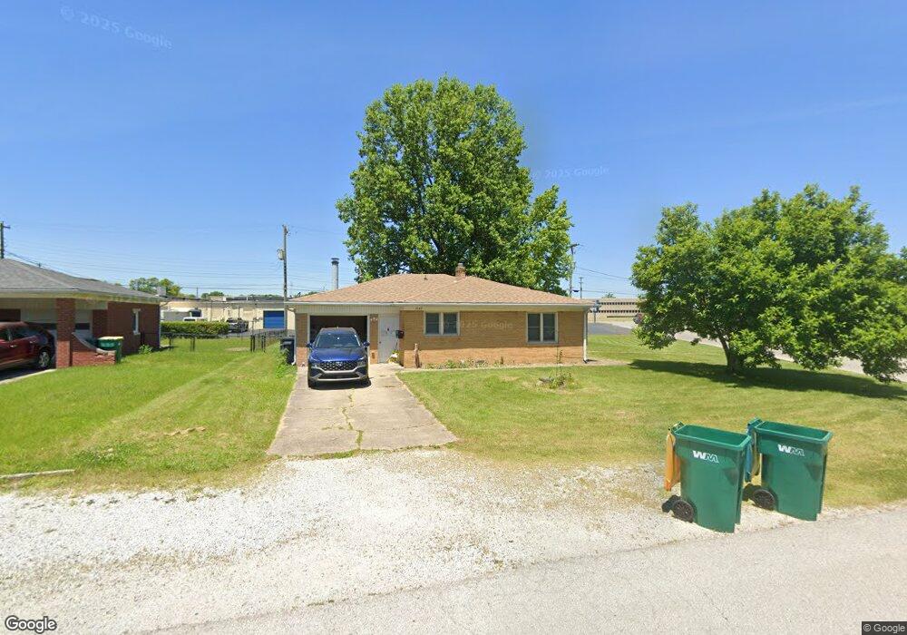 1042 Hess St, Plainfield, IN 46168 - photo 1