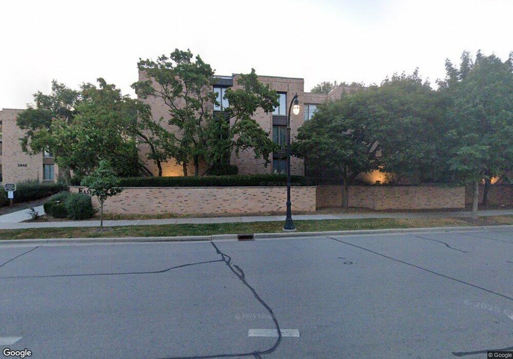 3916 N Oakland Ave unit 3916, Milwaukee, WI 53211 - photo 1