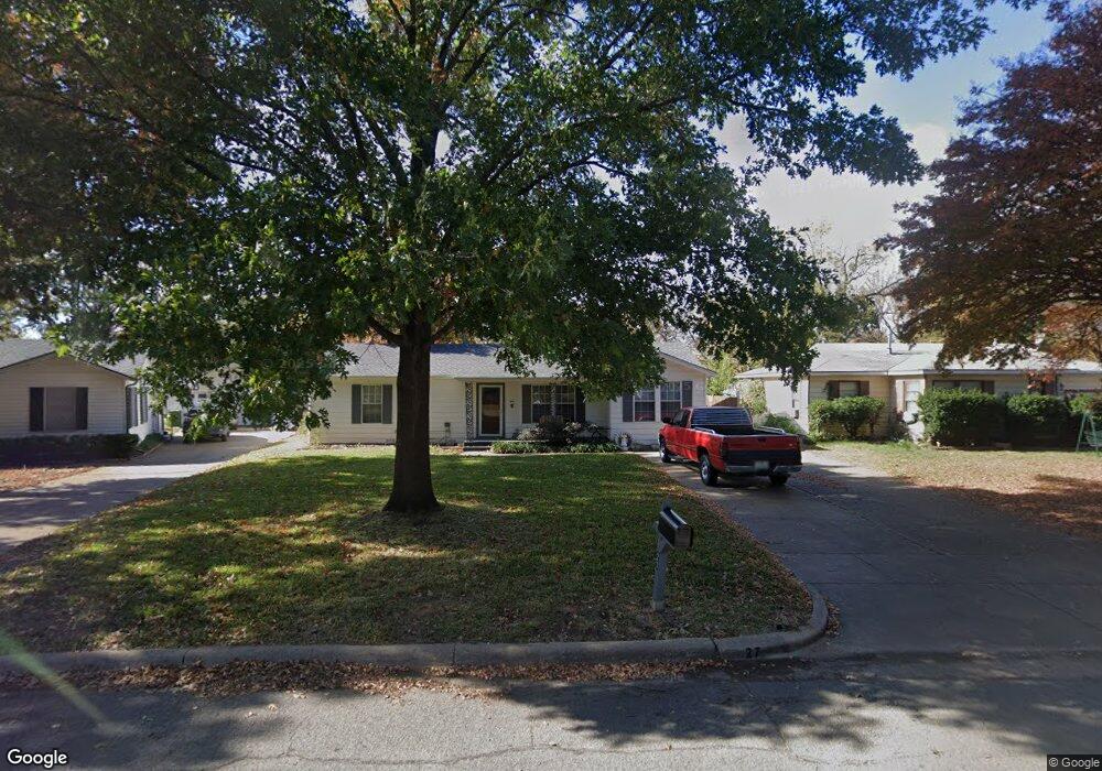 27 Lynn Ct, Hurst, TX 76053 - photo 1