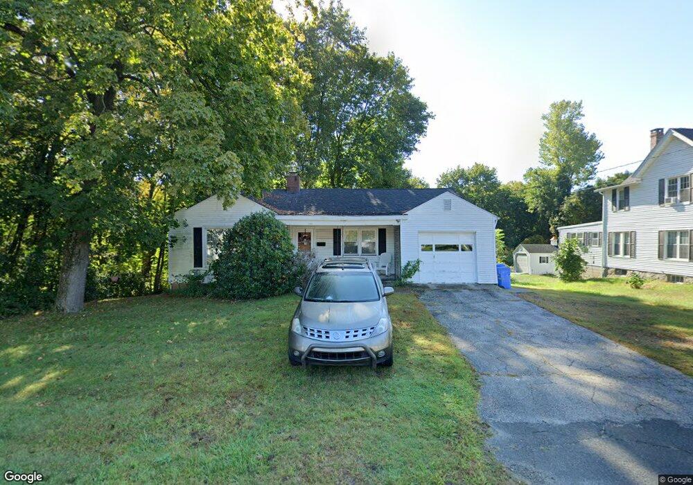 422 Pearl Lake Rd, Waterbury, CT 06706 - photo 1