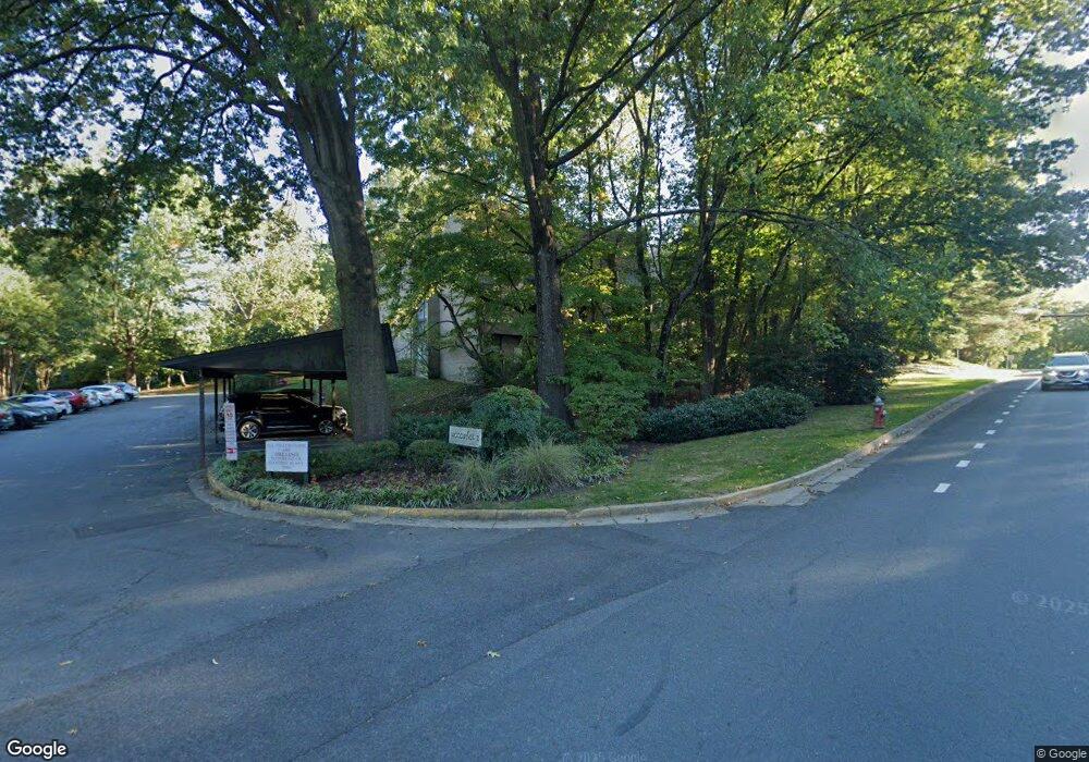 11561 Rolling Green Ct, Reston, VA 20191 - photo 1