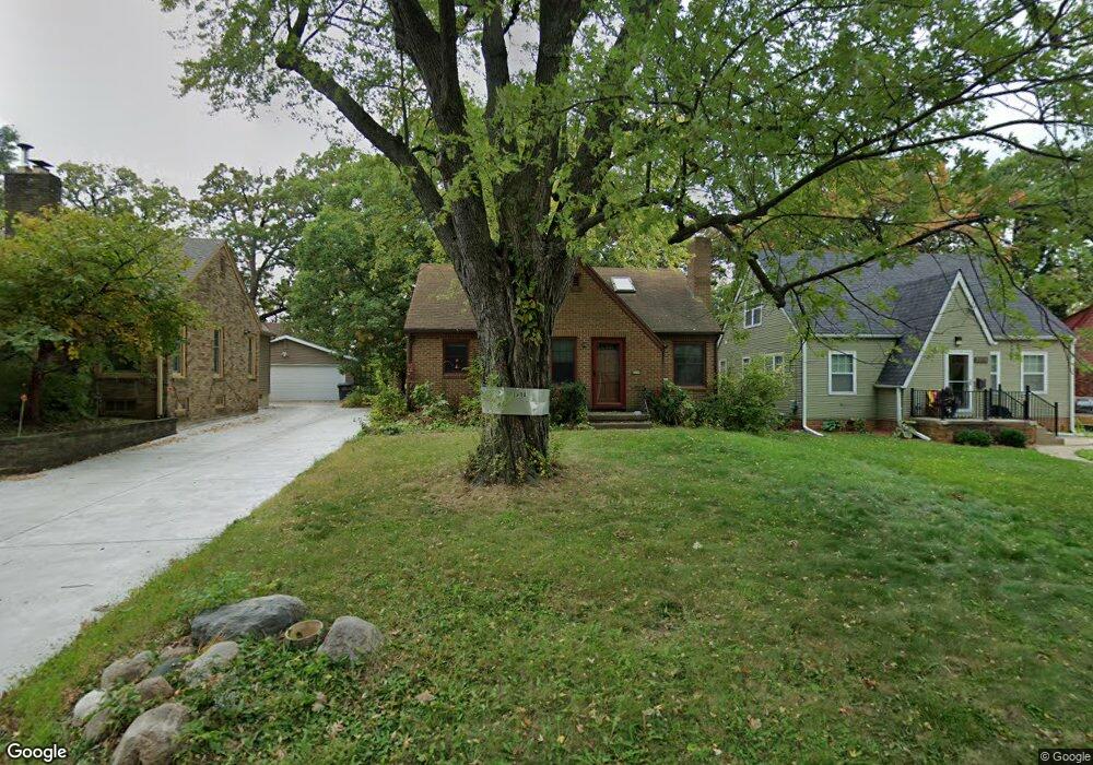 1918 Avalon Rd, Des Moines, IA 50314 - photo 1