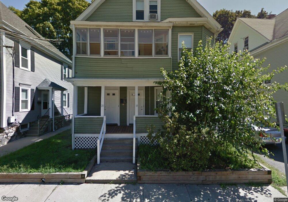 21 Wellington St unit 21, Waltham, MA 02451 - photo 1