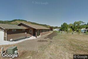 337 E Locust Ct, Yoncalla, OR 97499