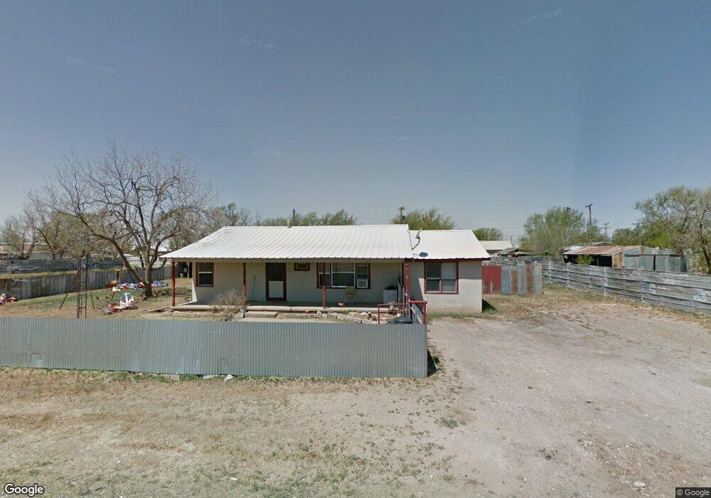 3111 Faulkner St, Plainview, TX 79072 - photo 1