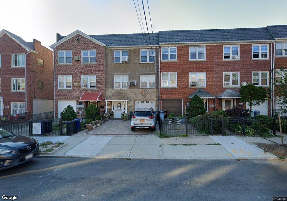 22-33 47th St unit 1, Astoria, NY 11105 - photo 1