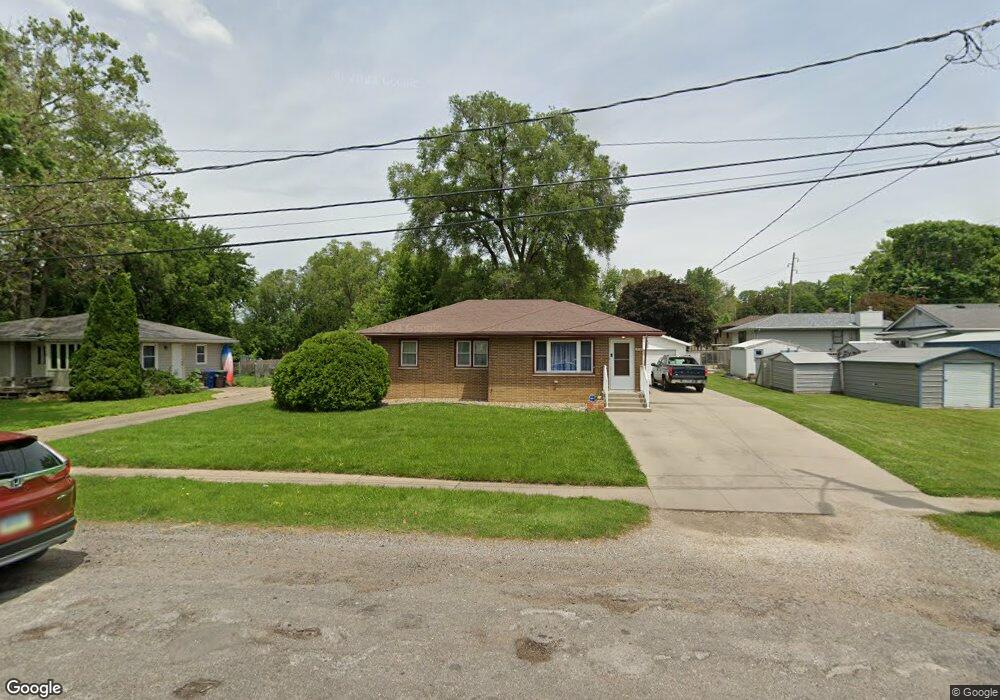 2438 E Sheridan Ave, Des Moines, IA 50317 - photo 1