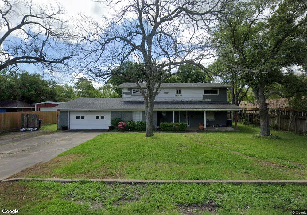 2112 Austin St, Bay City, TX 77414 - photo 1