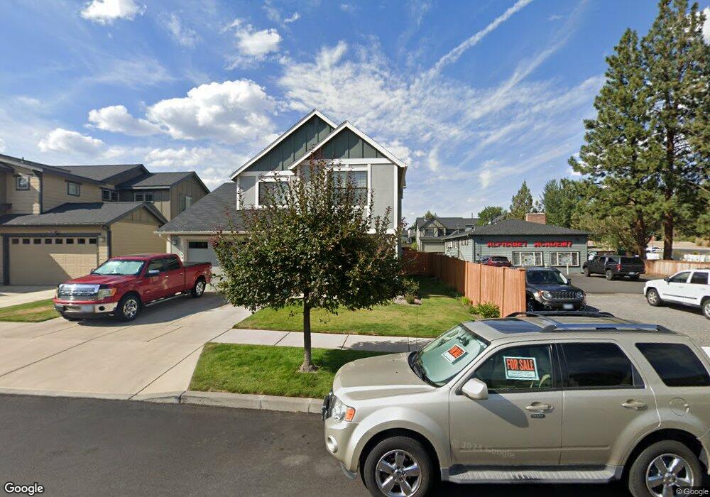 20812 SE Hollis Ln, Bend, OR 97702 - photo 1