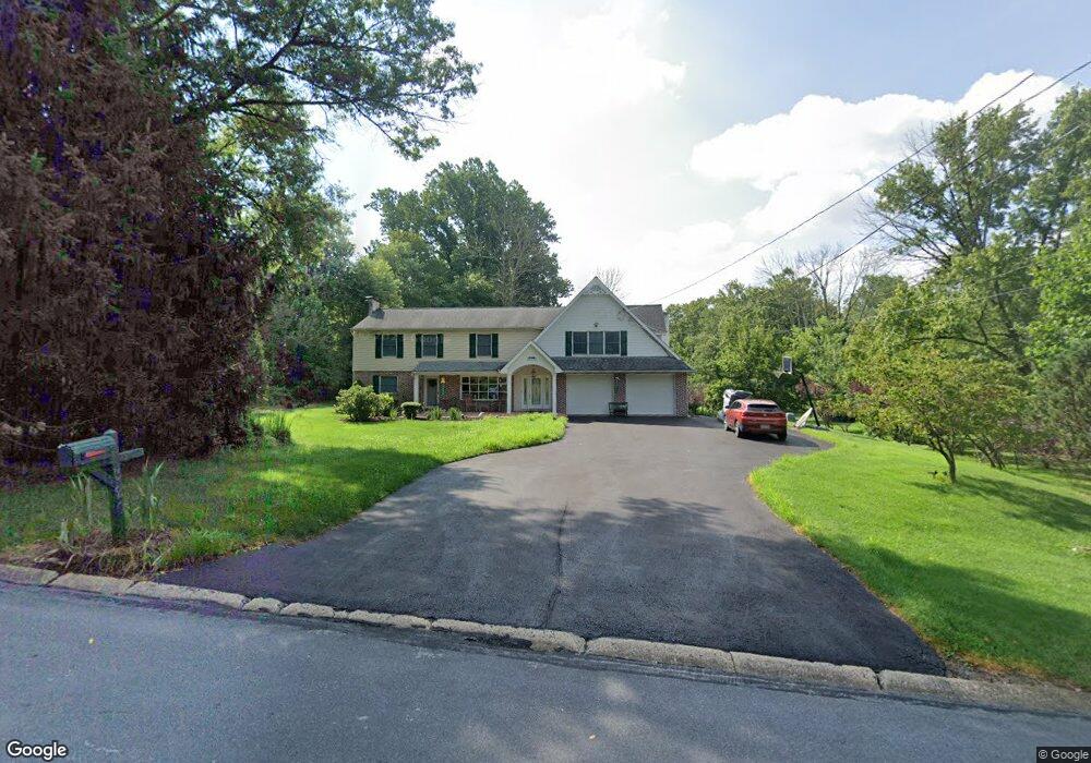 320 Maple St, Downingtown, PA 19335 - photo 1