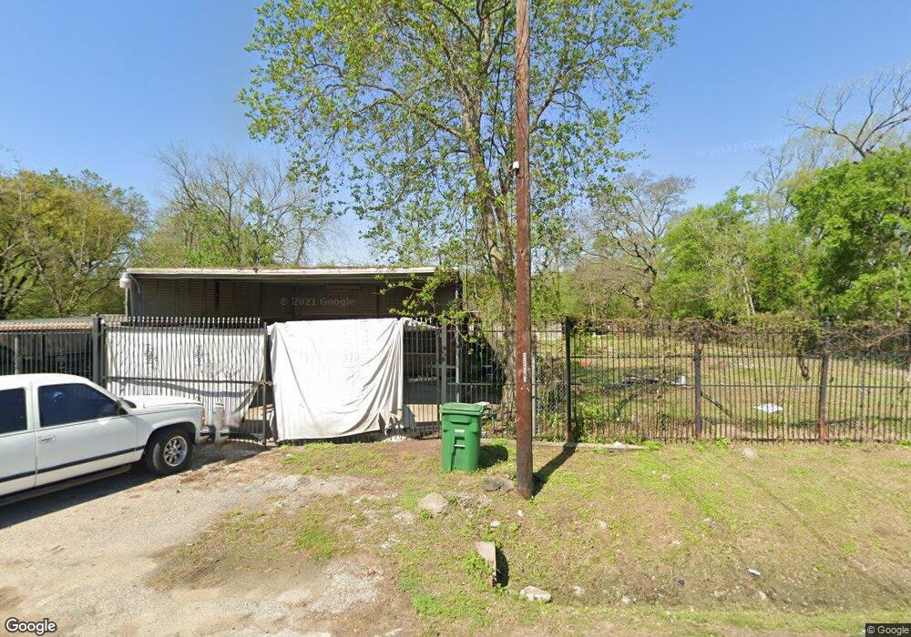 8419 Peachtree St, Houston, TX 77016 - photo 1