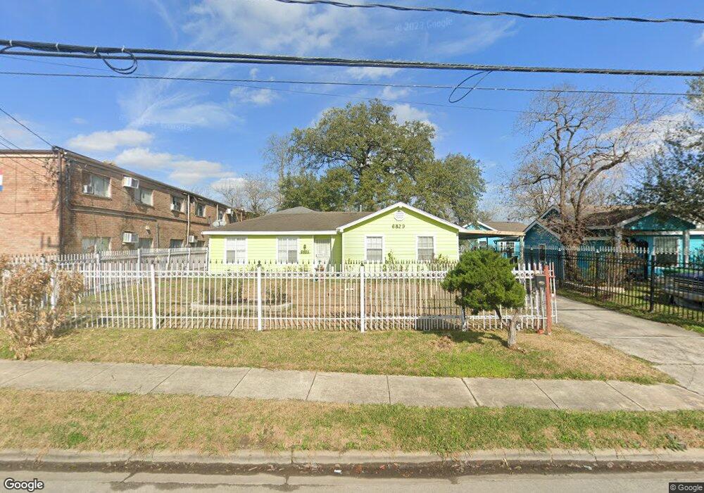 6829 Fairway Dr, Houston, TX 77087 - photo 1