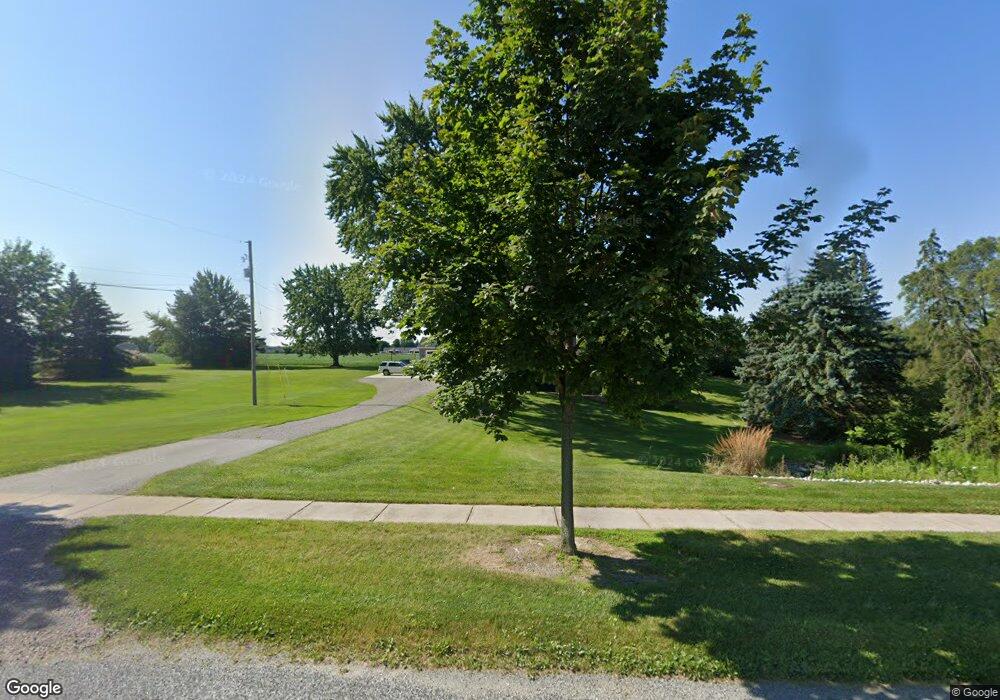 1107 E Genesee St, Frankenmuth, MI 48734 - photo 1