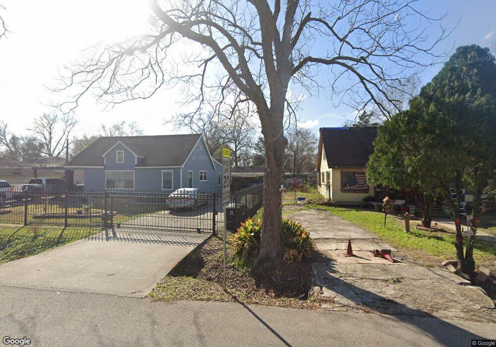 6923 Appleton St, Houston, TX 77022 - photo 1