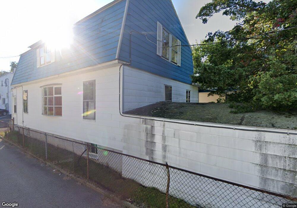 814 Providence St, West Warwick, RI 02893 - photo 1