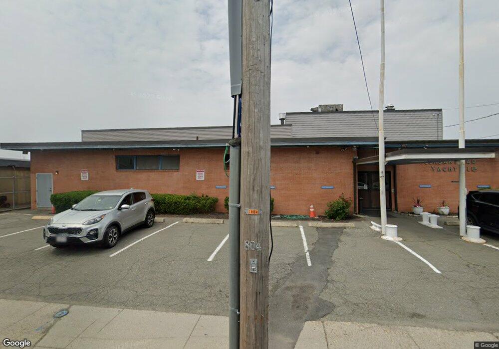 562 Pleasant St unit 2, Winthrop, MA 02152 - photo 1