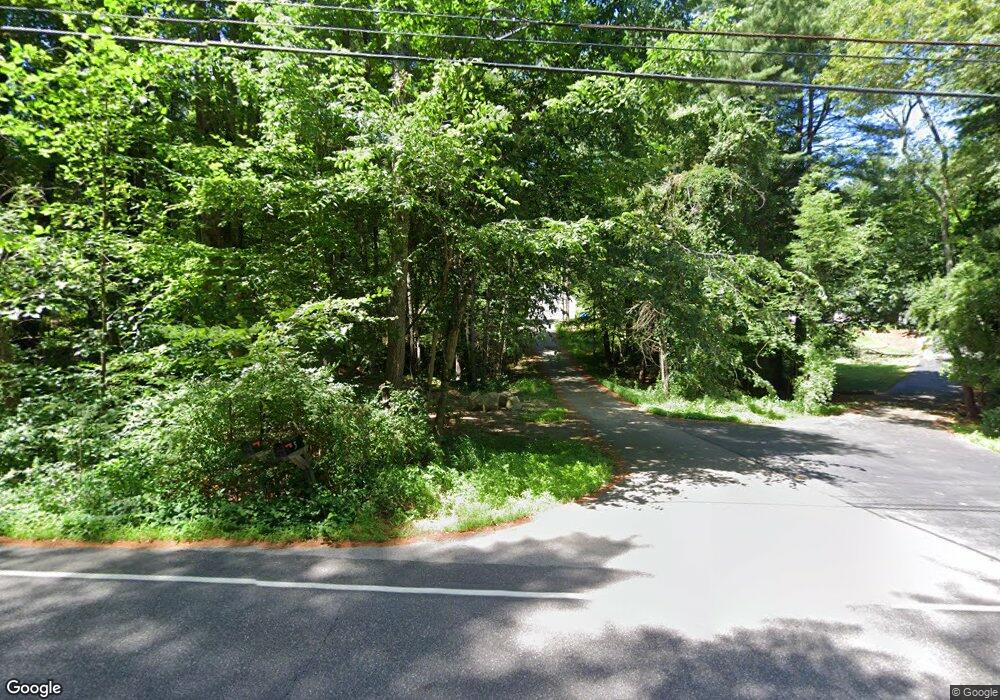 5 Ponemah Rd, Amherst, NH 03031 - photo 1