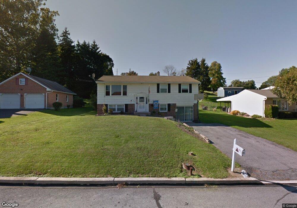 540 Pershing Blvd, Reading, PA 19607 - photo 1