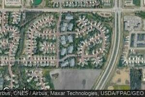 220 Crystal Cir, Mankato, MN 56001