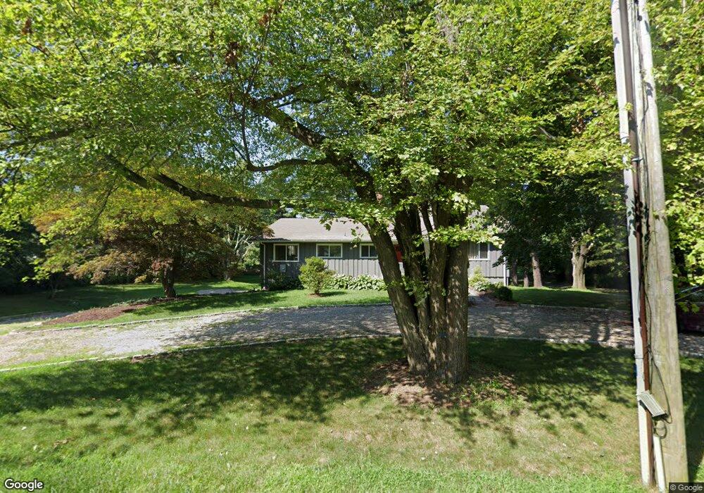 233 Chestnut Hill Rd, Wilton, CT 06897 - photo 1