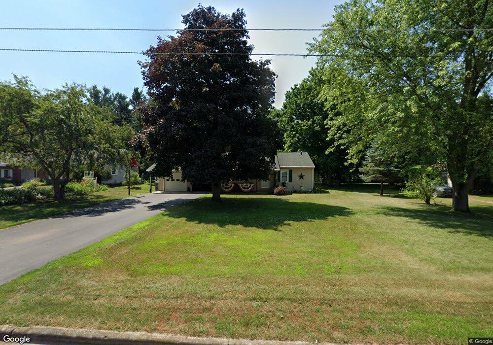 710 Hunt St, Lowell, MI 49331 - photo 1