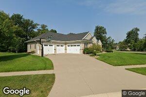 485 Evergreen Ln, Robins, IA 52328