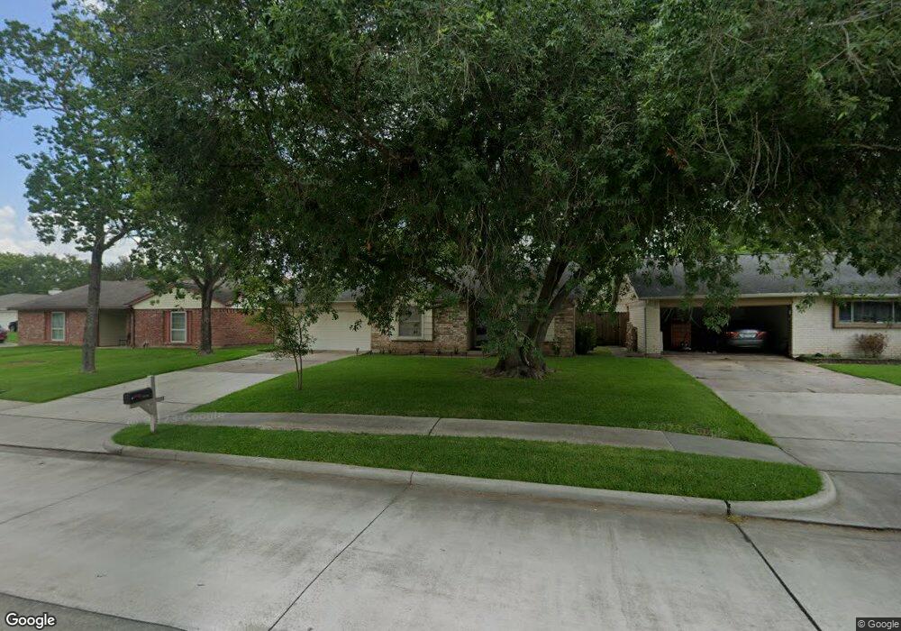 16607 Blackhawk Blvd, Friendswood, TX 77546 - photo 1