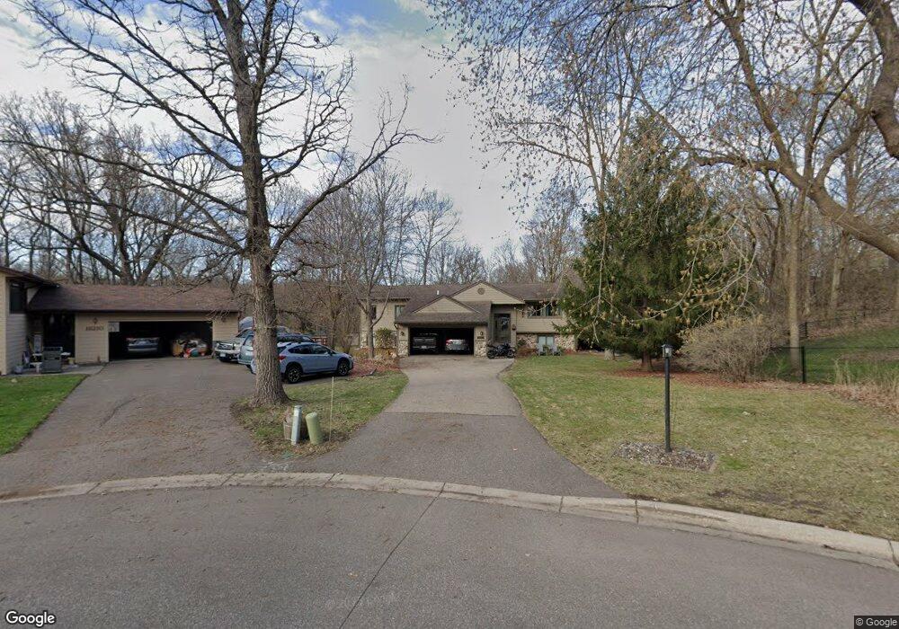 18200 Jonathan Cir, Minnetonka, MN 55345 - photo 1