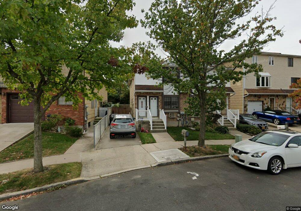 12 Luke Ct, Staten Island, NY 10306 - photo 1