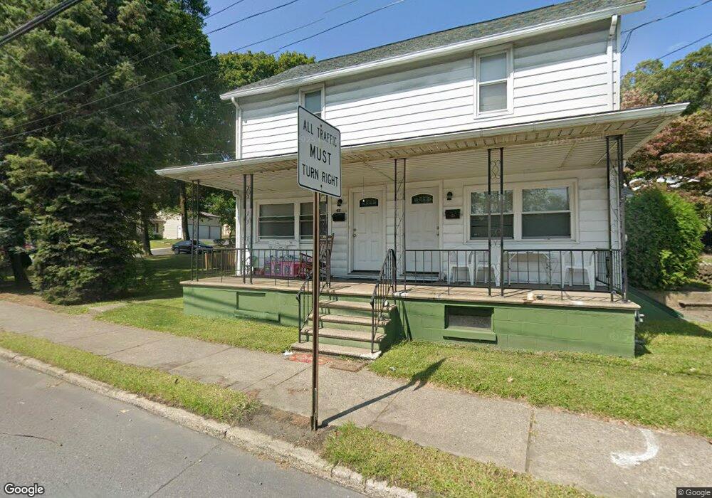 411 E Main St, Pen Argyl, PA 18072 - photo 1