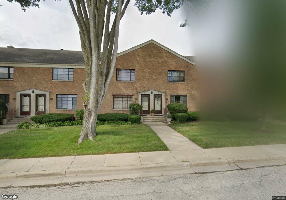 185 Fellows Ct, Elmhurst, IL 60126 - photo 1