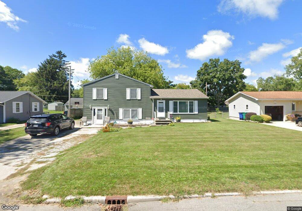 1408 Hillcrest St, La Porte, IN 46350 - photo 1