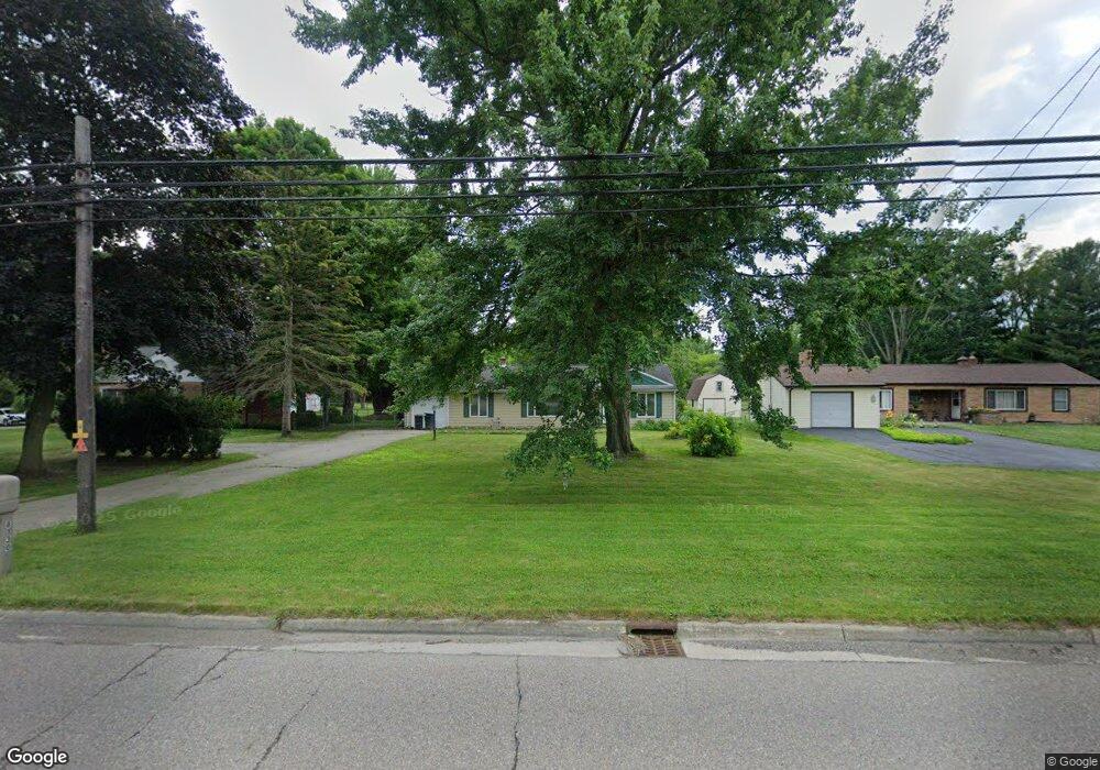 8130 Davison Rd, Davison, MI 48423 - photo 1