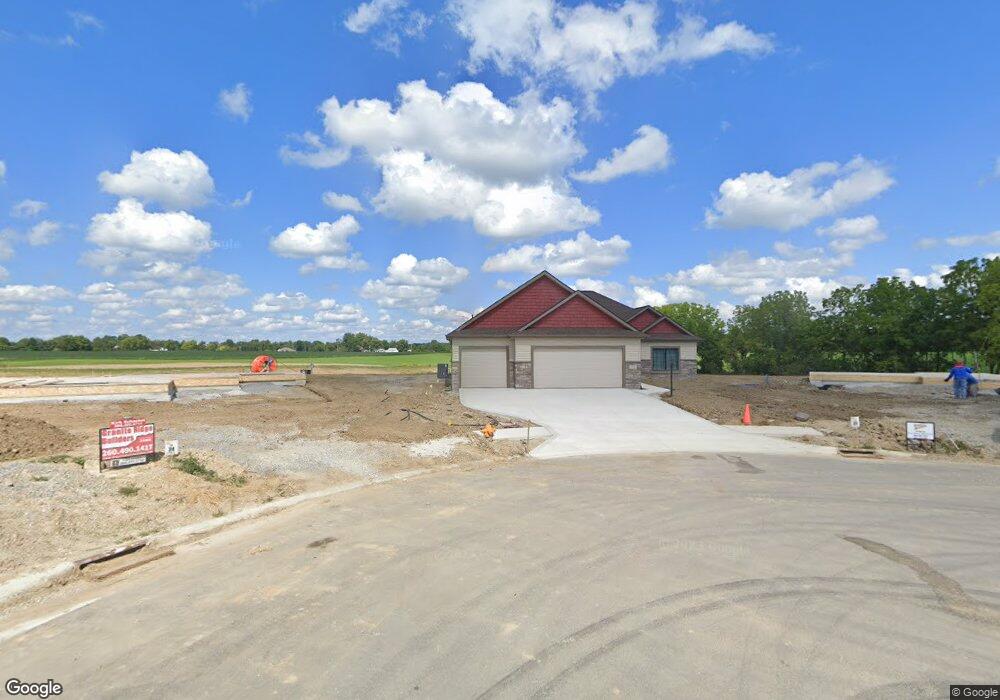 712 Waxwing Ct, Roanoke, IN 46783 - photo 1