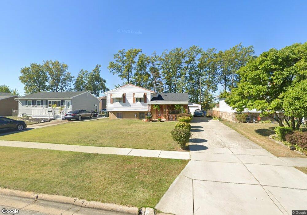 4428 Palm Ave, Lorain, OH 44055 - photo 1