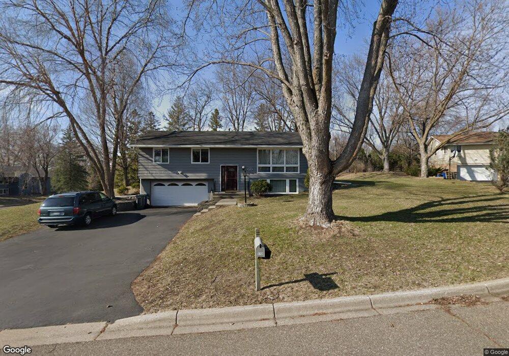 5713 Scenic Cir, Minnetonka, MN 55345 - photo 1