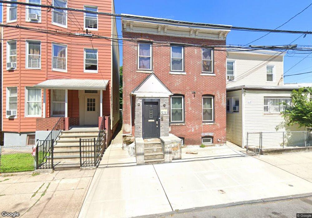 11 Cedar St, Yonkers, NY 10701 - photo 1