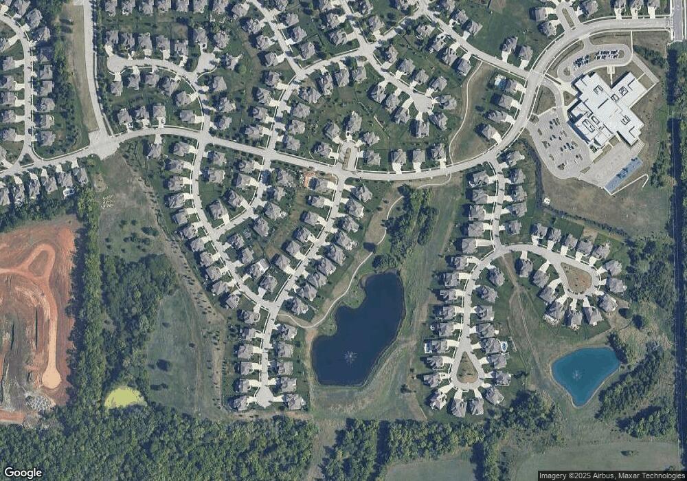 9809 Belmont Dr, Lenexa, KS 66227 - photo 1