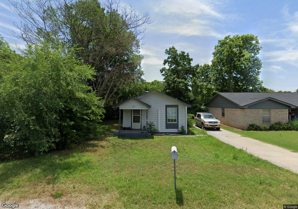 706 W Peach Ave, Duncan, OK 73533 - photo 1