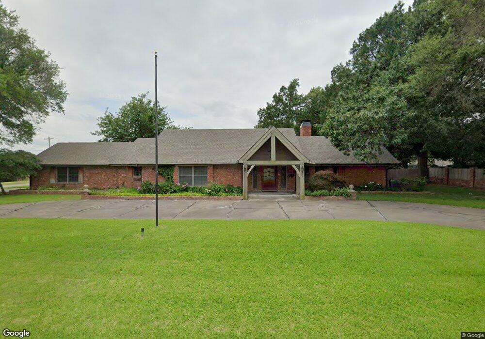 1900 Cloverleaf Place, Ardmore, OK 73401 - photo 1