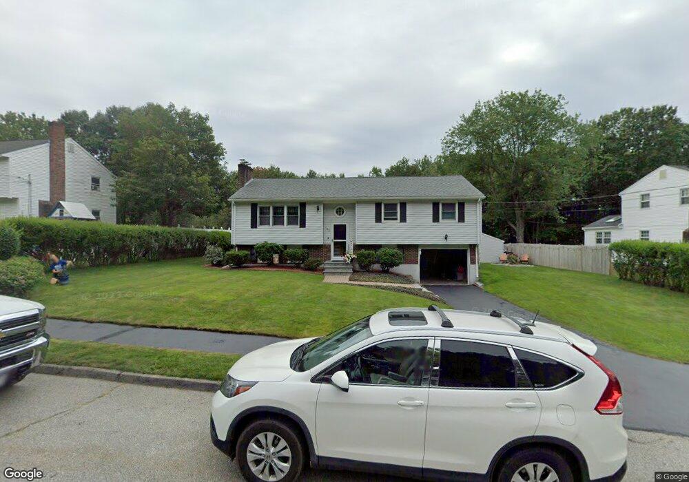 105 Bumble Bee Cir, Shrewsbury, MA 01545 - photo 1