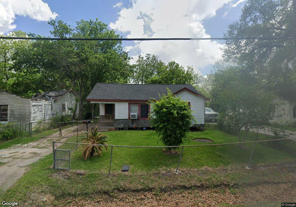 4106 Castor St, Houston, TX 77022 - photo 1