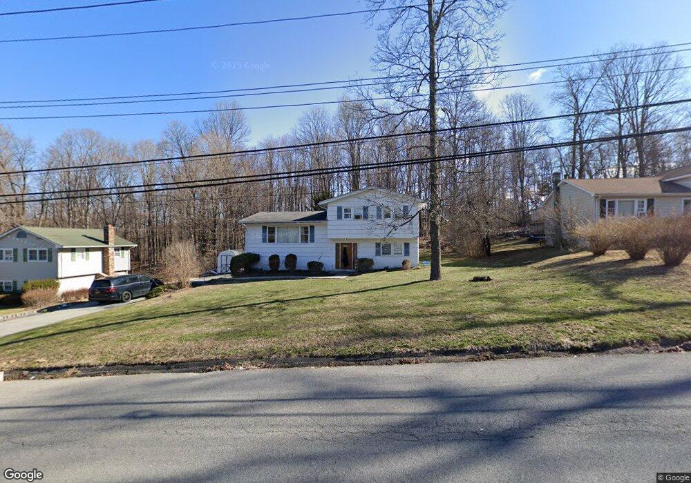 13 Merriewold Ln S, Monroe, NY 10950 - photo 1