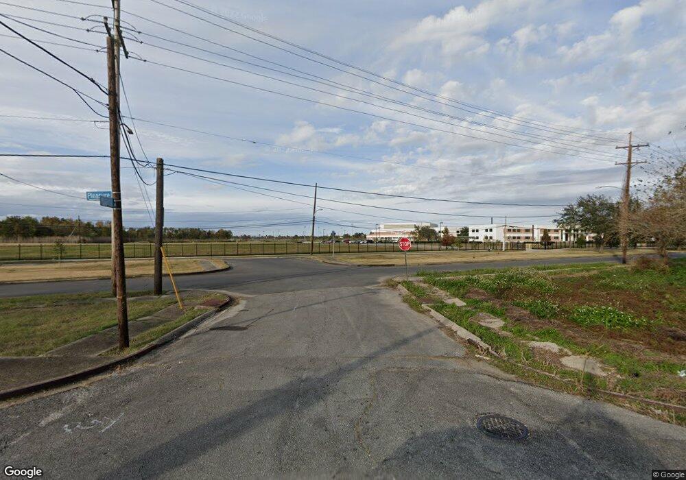 4851 Montegut St, New Orleans, LA 70126 - photo 1